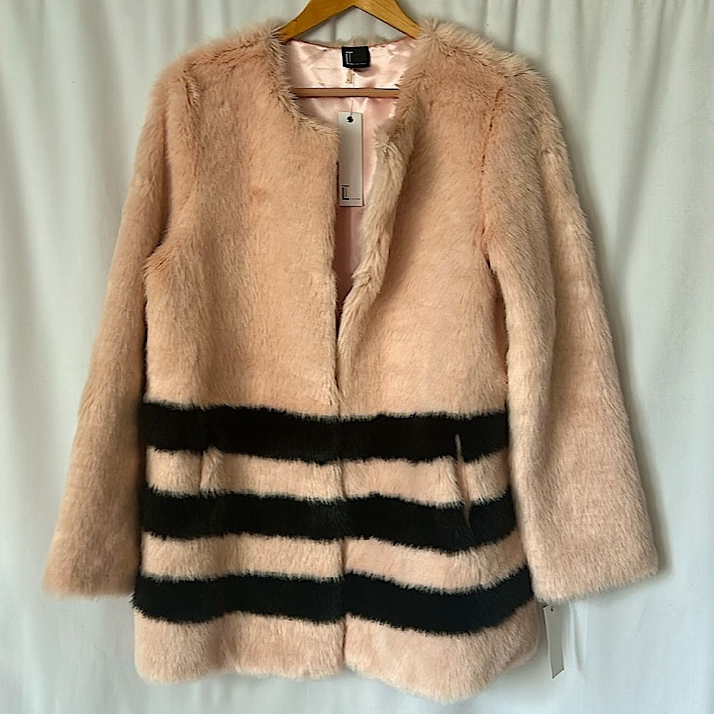 Love Token NWT Pink Teddy Stripe Shaggy Cozy Chic Style Jacket Coat **Sz L** 🧸🧸 - Picture 1 of 5